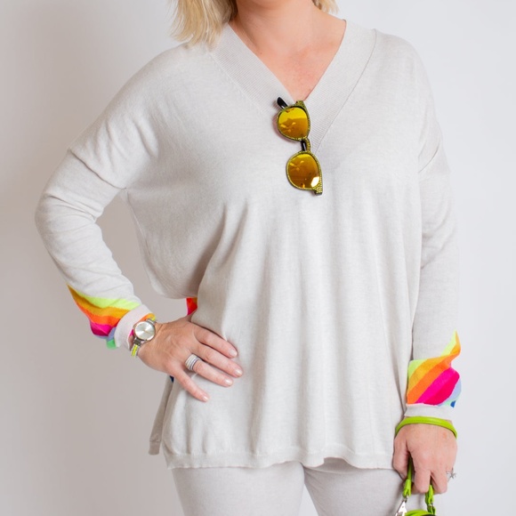 SOLD! WISPR V-neck Sweater fun neon colors - Picture 2 of 10